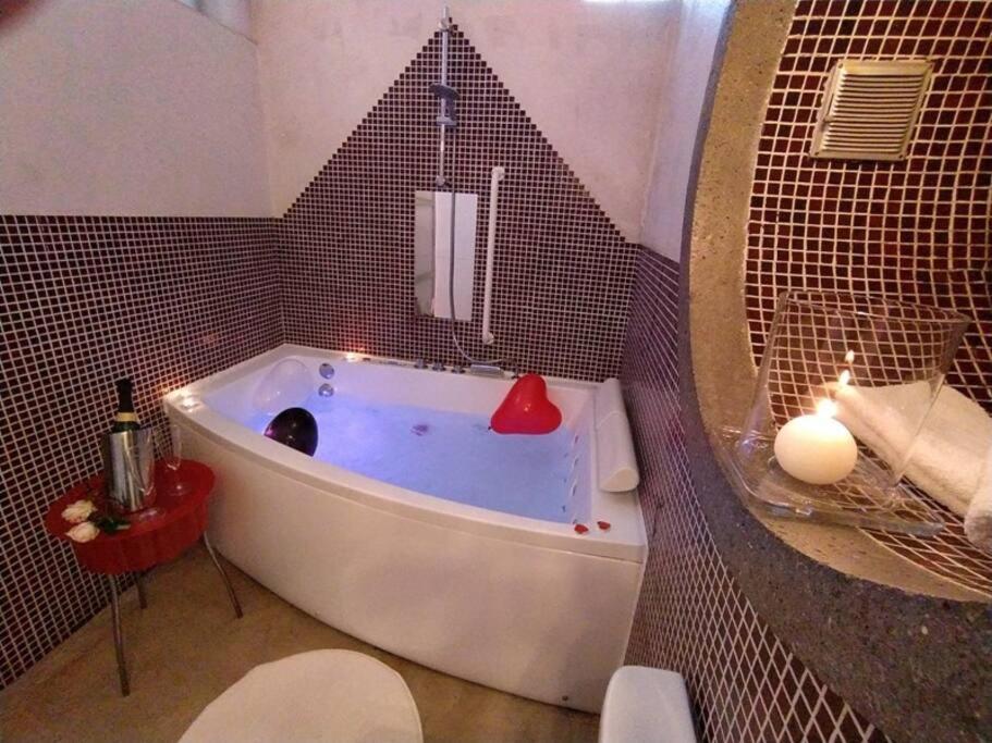 Appartement Zentral Club Neutron-Jacuzzi à Belmonte De Miranda Extérieur photo