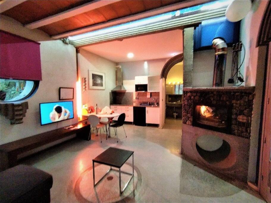 Appartement Zentral Club Neutron-Jacuzzi à Belmonte De Miranda Extérieur photo